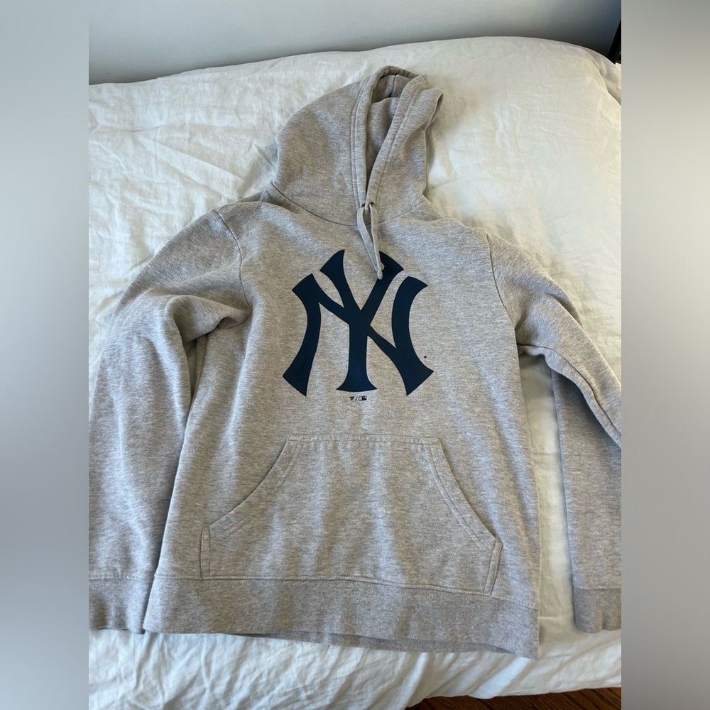 Vintage Yankees Gray Sweatshirt